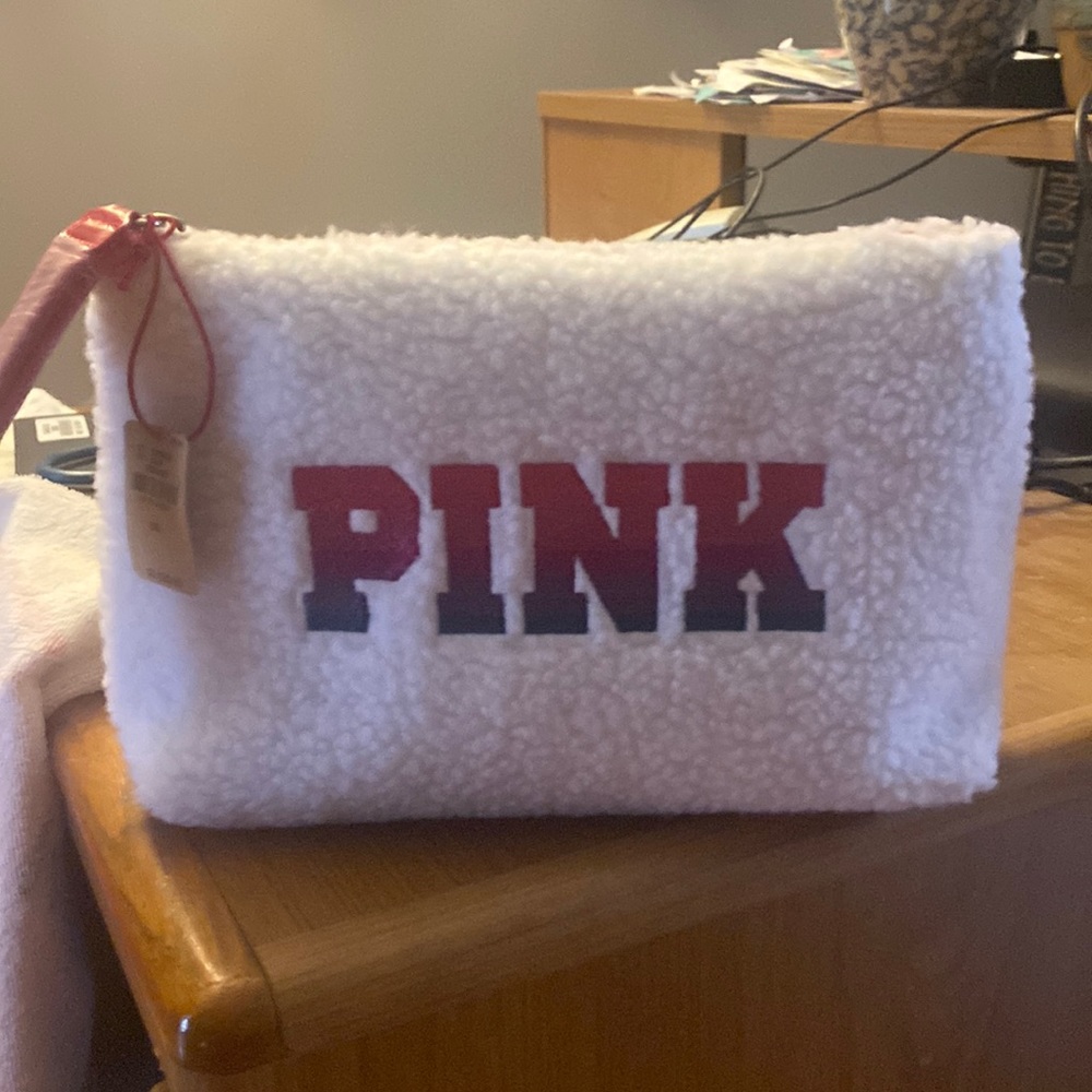 NWT/PINK VS/ Fleece bag with strap